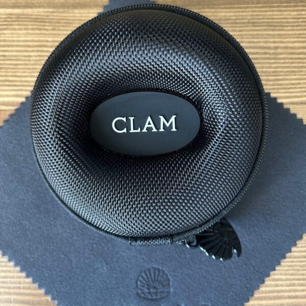 Clam Single Watch Travel Case - Jet Black - Image 2