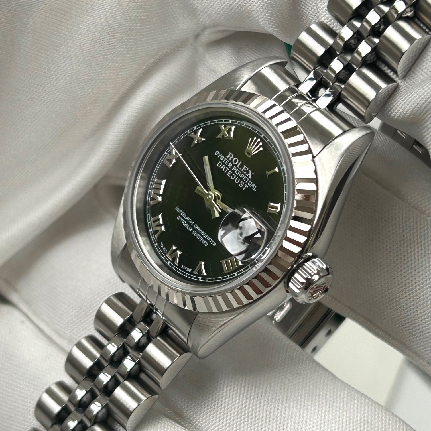 2000 Rolex Oyster Perpetual Lady Datejust 26mm Automatic 79174 - Image 10