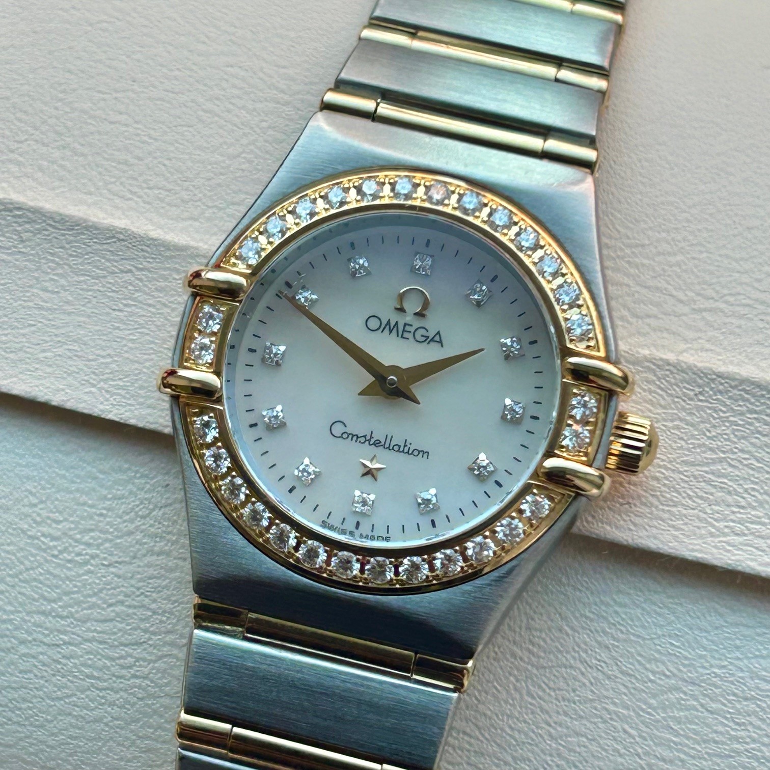 Ladies 18ct Gold & Steel Omega Constellation Quartz 22.5mm - Full Set - Image 11