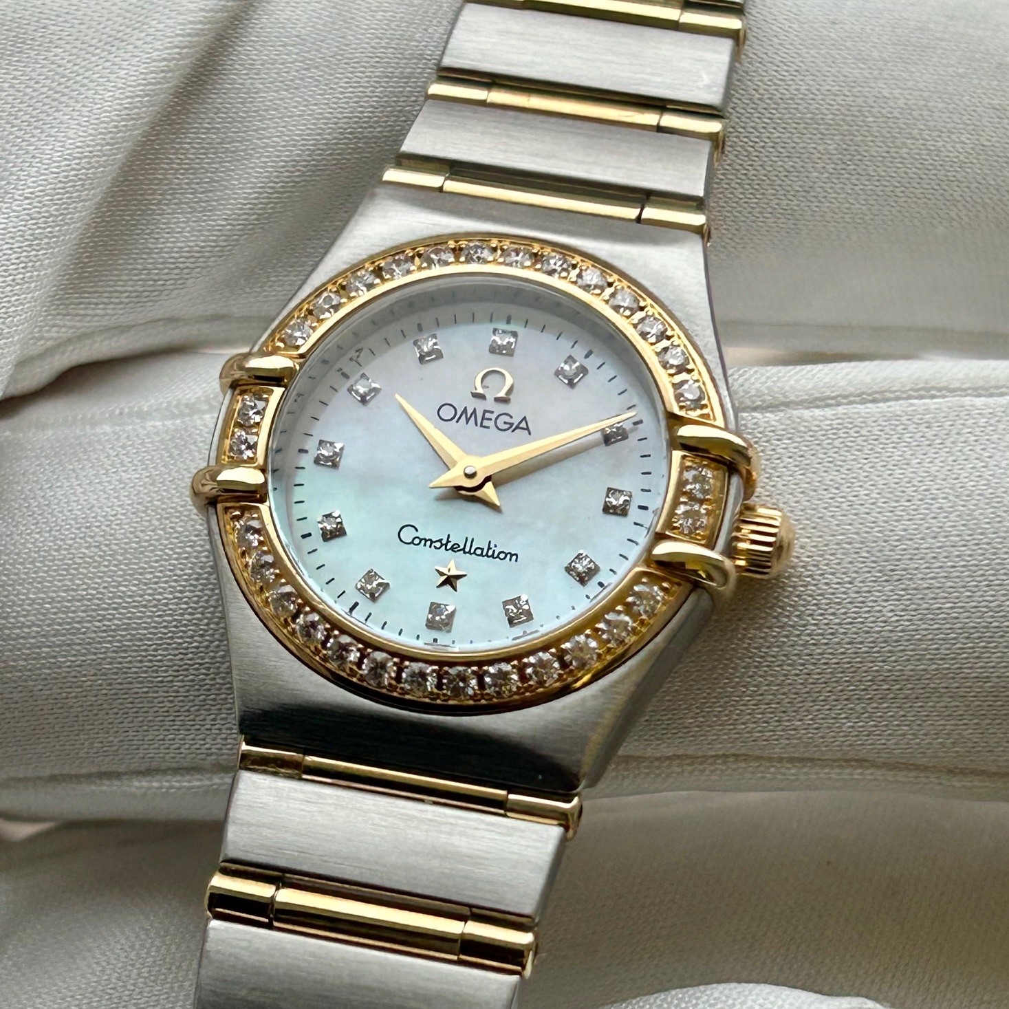 Ladies 18ct Gold & Steel Omega Constellation Quartz 22.5mm - Full Set - Image 17