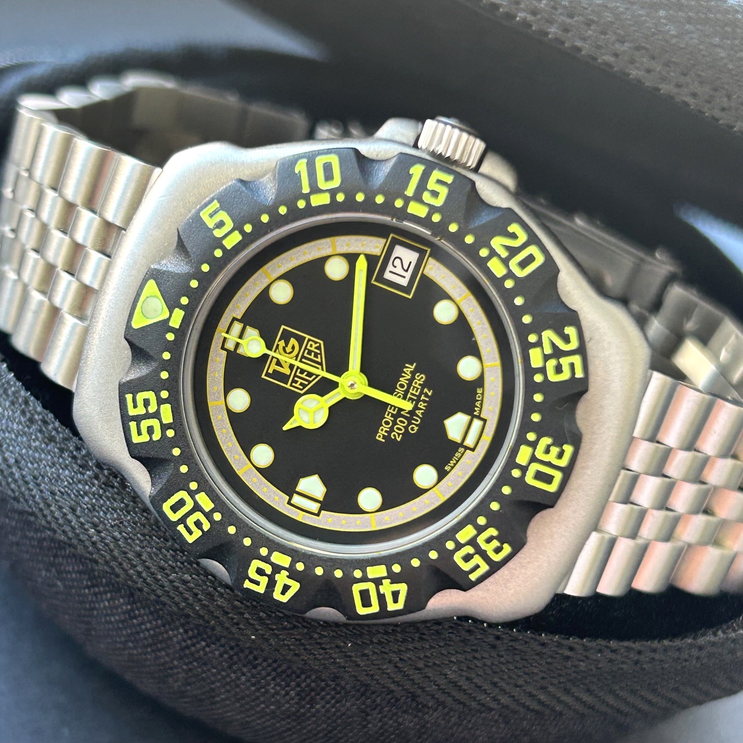 1990's TAG Heuer Formula 1 Professional Quartz Midsize Watch WA1216