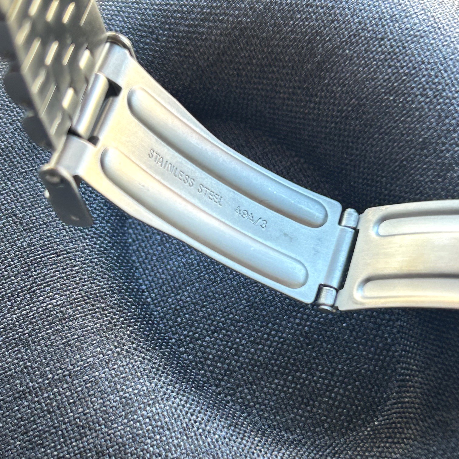 1990's TAG Heuer Formula 1 Professional Quartz Midsize Watch WA1216 - Image 6